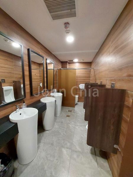 Light Industrial (B1) for Sale: Lhk3 Building - Image 2