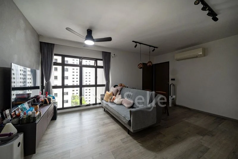 4 Room (4A) HDB for Sale in 39 Jalan Tiga - Image 1