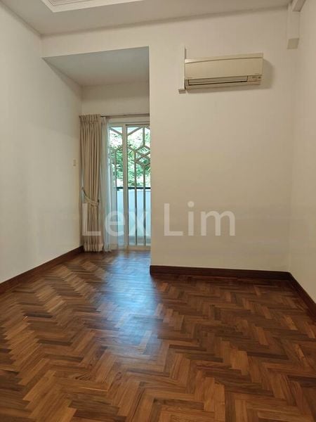 4 Bed Semi-Detached House (Landed) for Sale in  Kew Vale - Image 7