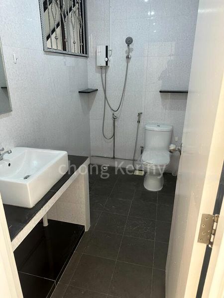 4 Bed Apartment (Condo) for Rent in  Moulmein Court - Image 10