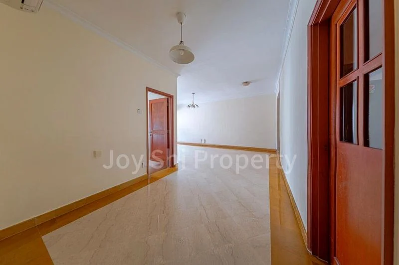 3 Bed Condo for Sale in  Chinatown Point - Image 14