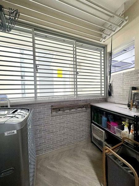 4 Room (4A) HDB for Sale in  487C Choa Chu Kang Avenue 5 - Image 1