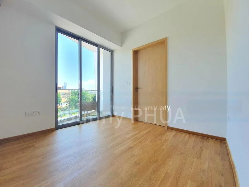 2 Bed Apartment (Condo) for Rent in  Pasir Panjang Road - Image 5