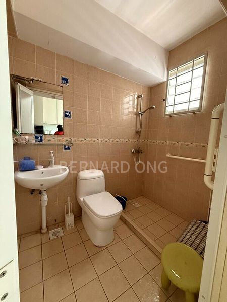 4 Room (4A) HDB for Sale in  202A Punggol Field - Image 6