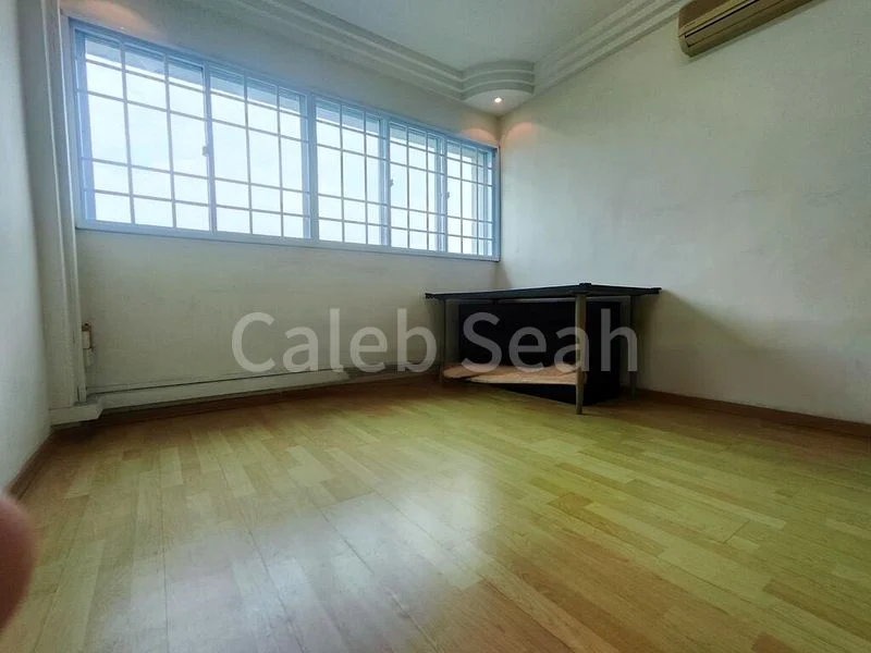 5 Room (5I) HDB for Rent in  215 Marsiling Lane - Image 2