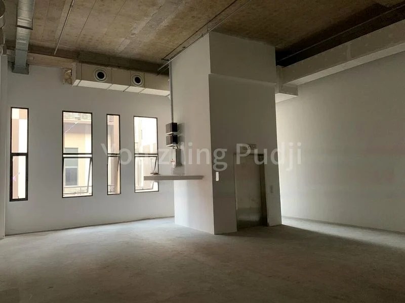 Light Industrial (B1) for Rent: Nordcom I - Image 7