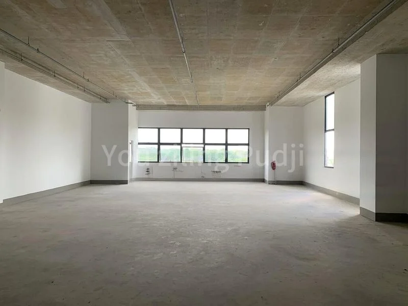 Light Industrial (B1) for Rent: Nordcom I - Image 6