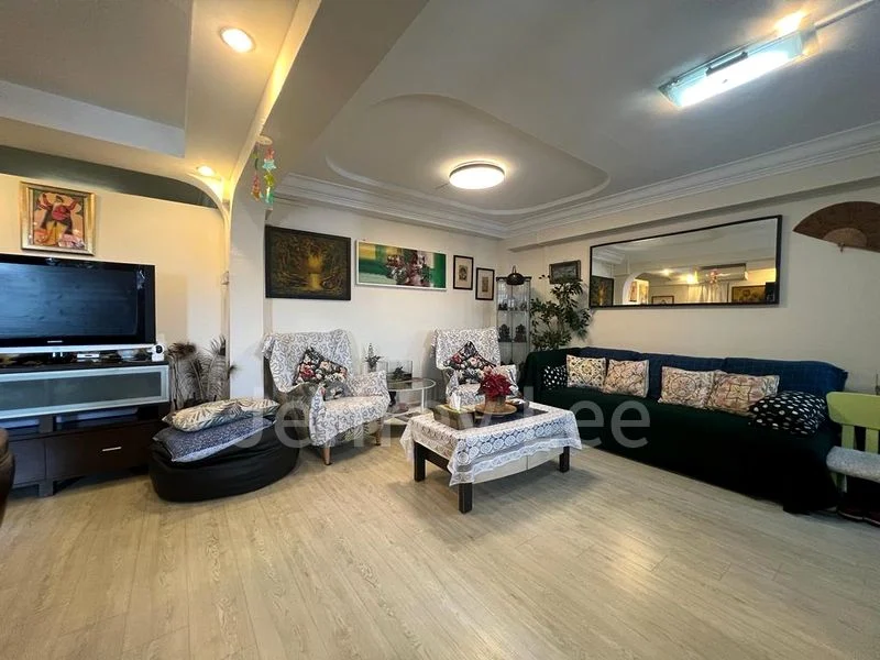 5 Room (5A) HDB for Rent in 10 Jalan Batu - Image 4