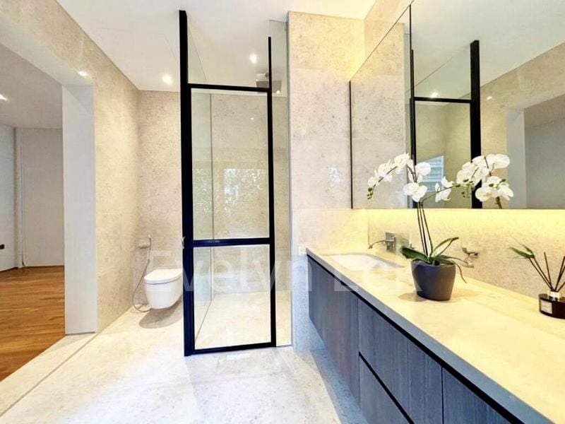 5 Bed Terraced House (Landed) for Sale in The Promont - Image 2