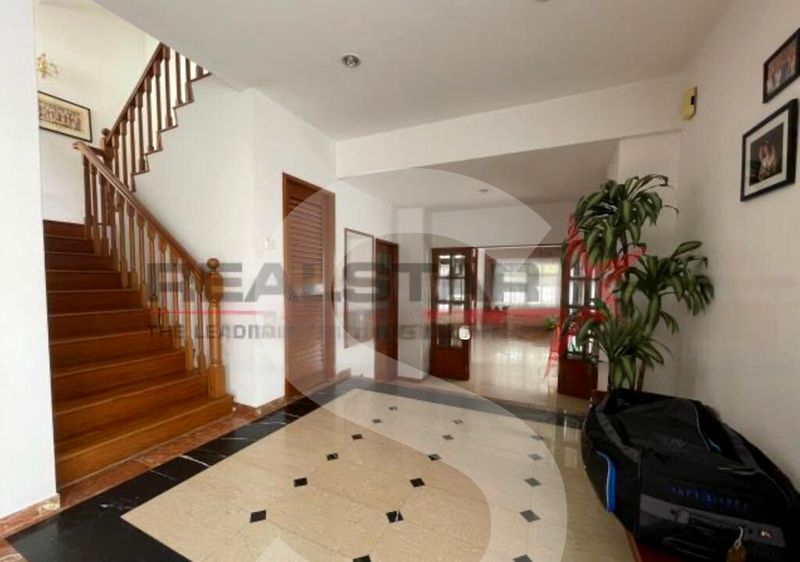 5 Bed Semi-Detached House (Landed) for Sale in Barker Road - Image 4