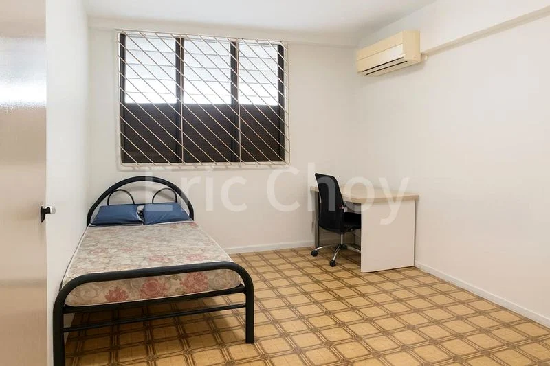 Common Room (HDB) for Rent in  673 Hougang Avenue 8 - Image 1