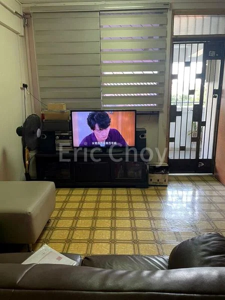 Common Room (HDB) for Rent in  673 Hougang Avenue 8 - Image 5