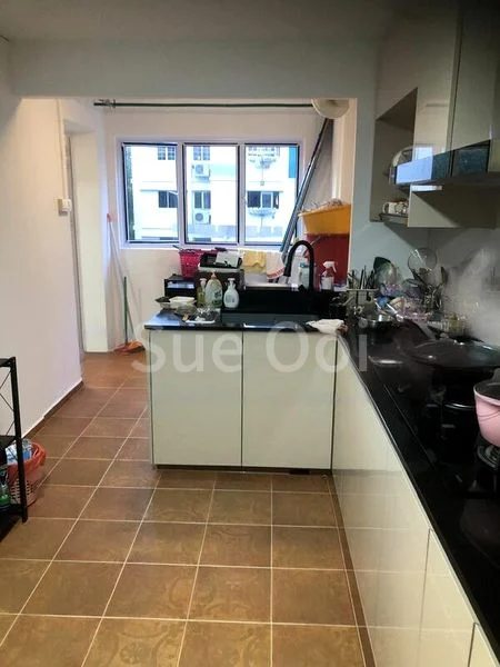 3 Room (3S) HDB for Rent in 403 Woodlands Street 41 - Image 14