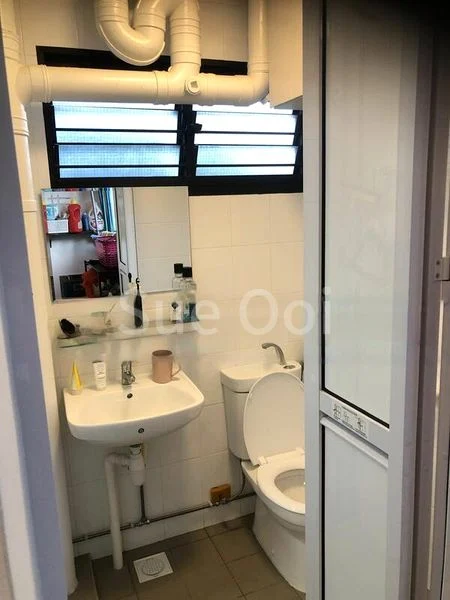 3 Room (3S) HDB for Rent in 403 Woodlands Street 41 - Image 8