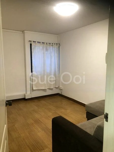 3 Room (3S) HDB for Rent in 403 Woodlands Street 41 - Image 6