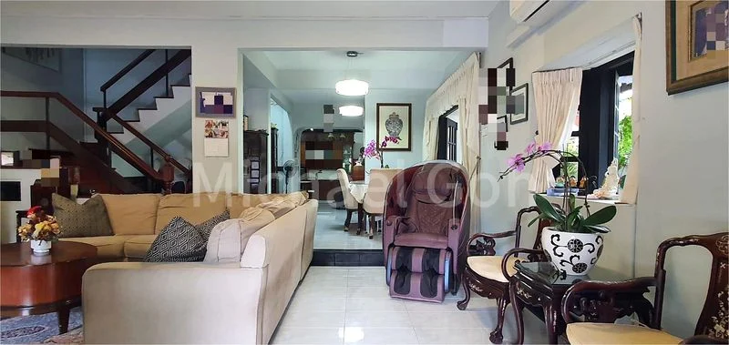 5 Bed Semi-Detached House (Landed) for Sale in  Peakview Estate - Image 2