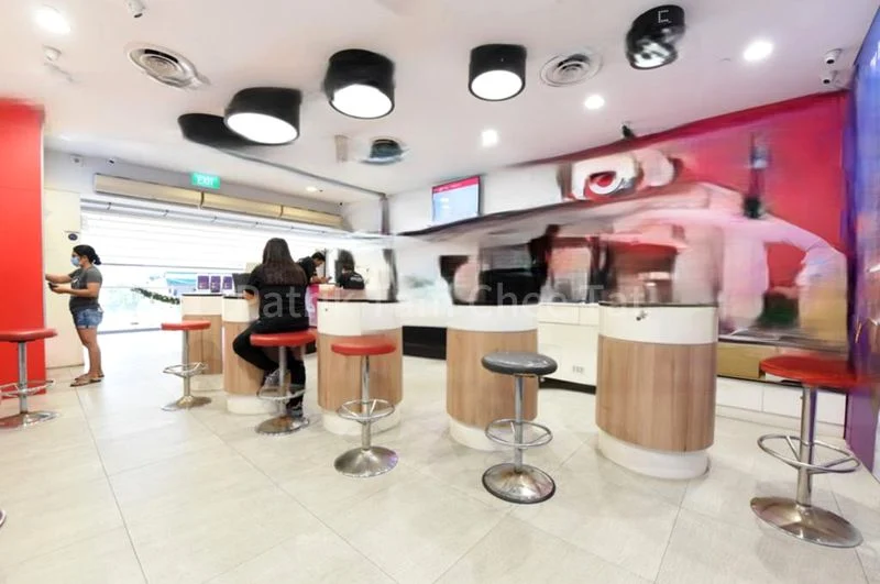 Shop / Shophouse for Rent: Lucky Plaza - Image 1