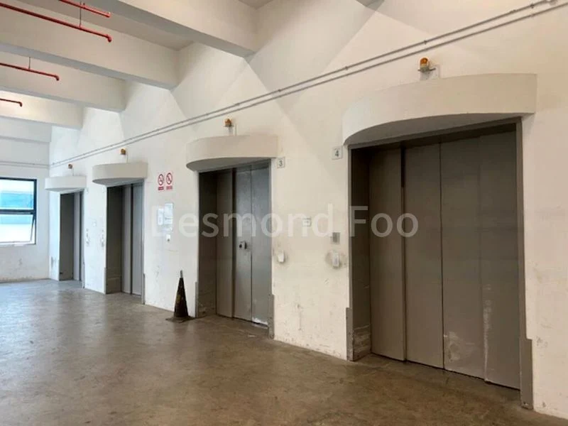 Light Industrial (B1) for Rent: 4.5m high, great specs in Serangoon North - Image 4