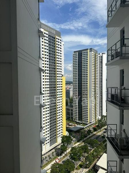 4 Room (4A) HDB for Rent in 421 Clementi Avenue 1 - Image 2