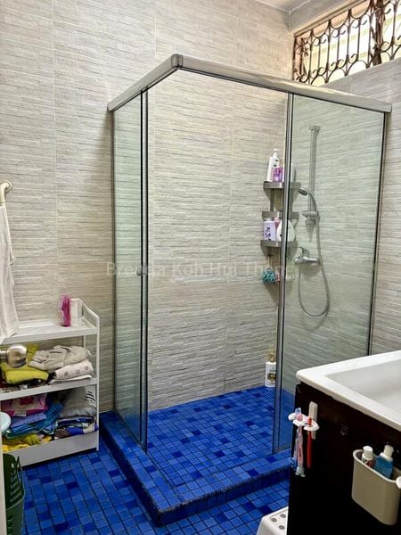6 Bed Semi-Detached House (Landed) for Rent in  Faber Hills - Image 8