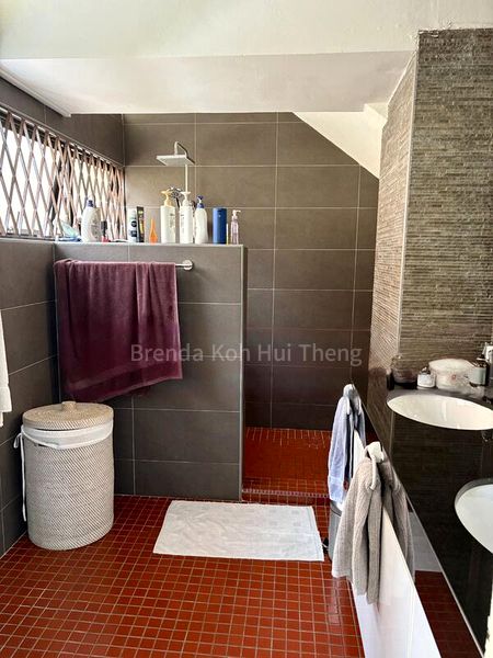 6 Bed Semi-Detached House (Landed) for Rent in  Faber Hills - Image 2