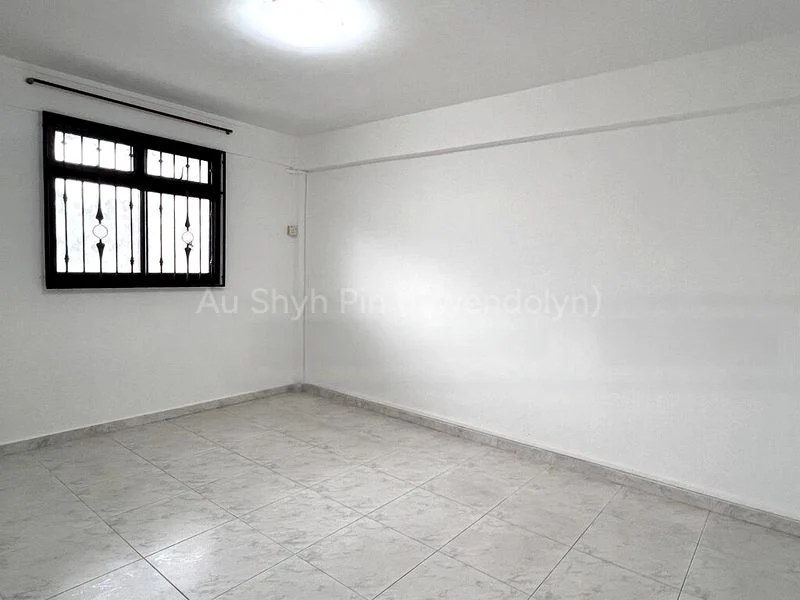 3 Room (3STD) HDB for Sale in 82 Commonwealth Close - Image 7