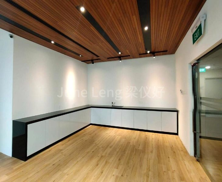 Light Industrial (B1) for Rent: EPL Building - Image 8