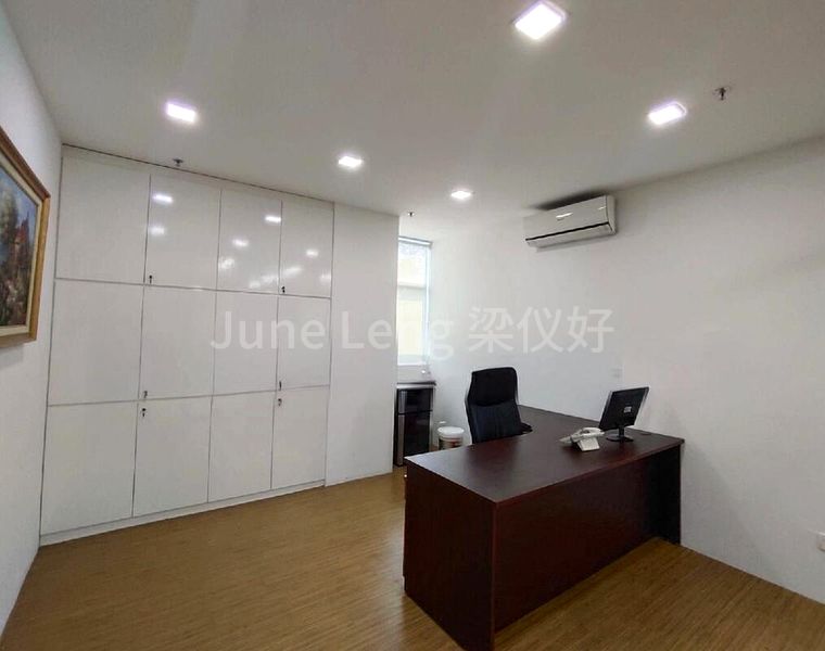 Light Industrial (B1) for Rent: EPL Building - Image 5