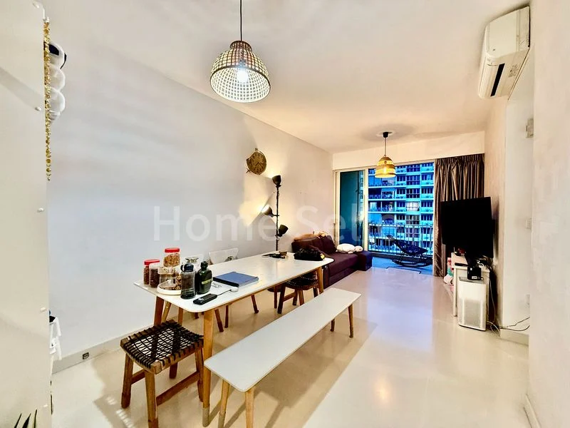 3 Bed Executive Condo for Sale in Watercolours - Image 2