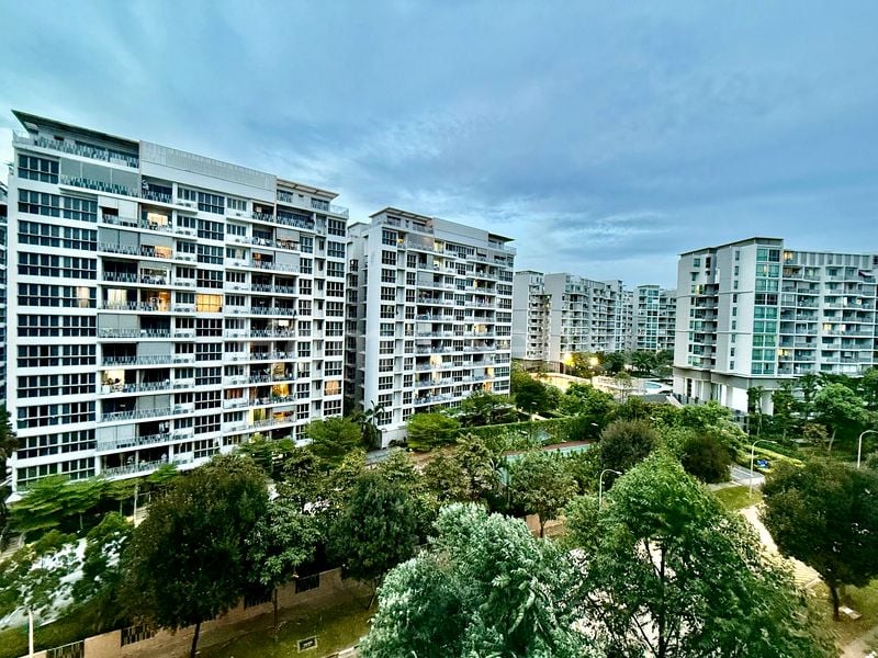 3 Bed Executive Condo for Sale in Watercolours - Image 4