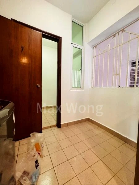 3 Bed Apartment (Condo) for Rent in  Maysprings - Image 1