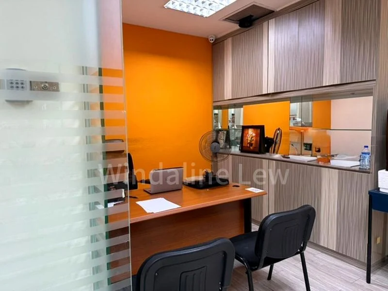 Shop / Shophouse for Sale: High Street Centre - Image 5