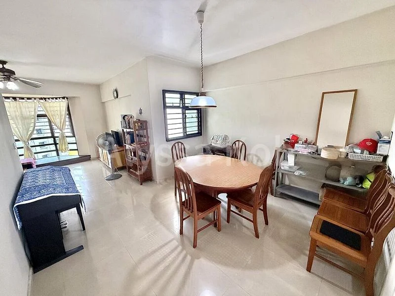 5 Room (5I) HDB for Sale in  483 Admiralty Link - Image 2