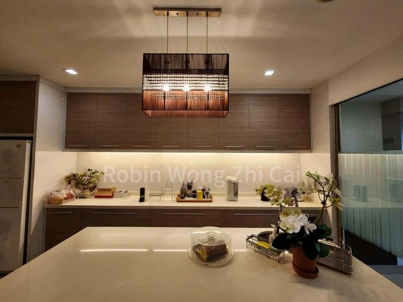 6 Bed Semi-Detached House (Landed) for Sale in  Springleaf Garden Estate - Image 2