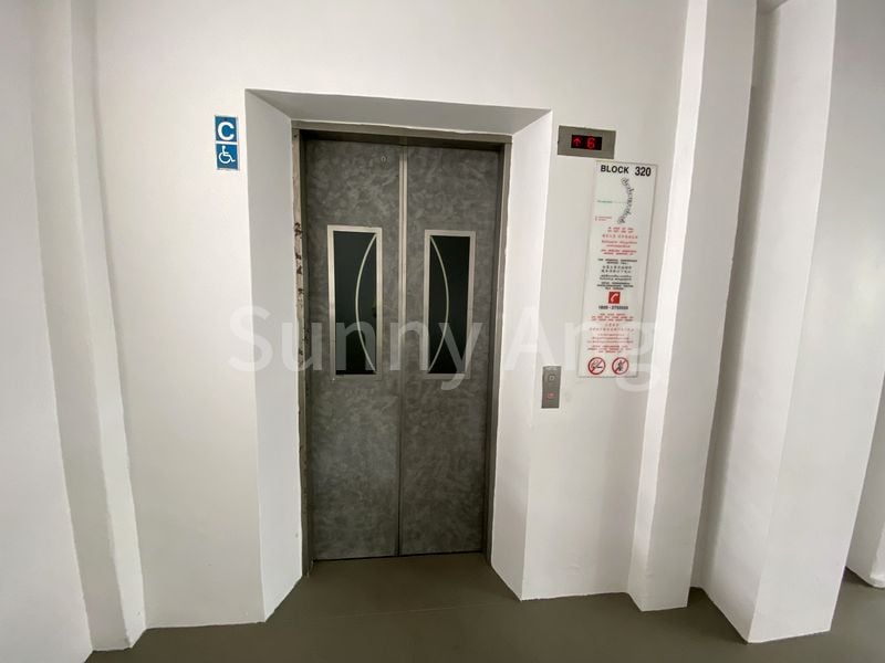 Common Room (HDB) for Rent in  320 Jurong East Street 31 - Image 34