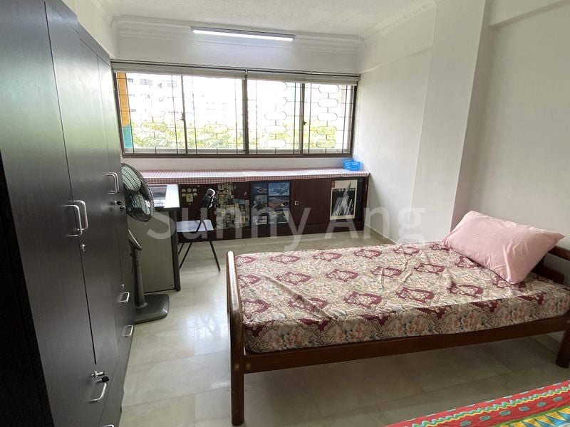 Common Room (HDB) for Rent in  320 Jurong East Street 31 - Image 3