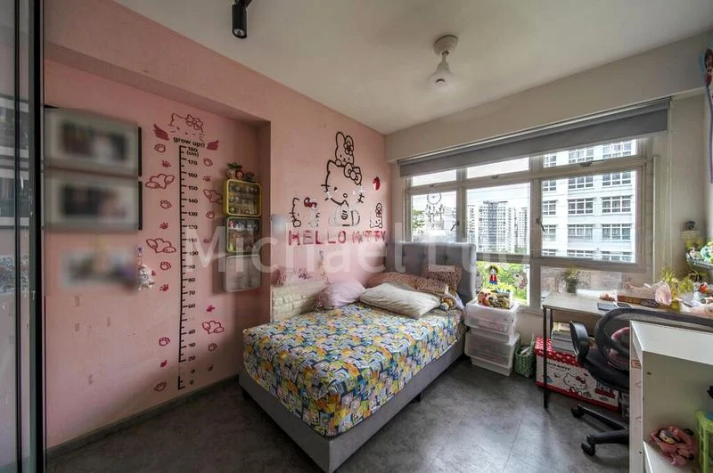 5 Room (5I) HDB for Sale in 322A Sumang Walk - Image 8