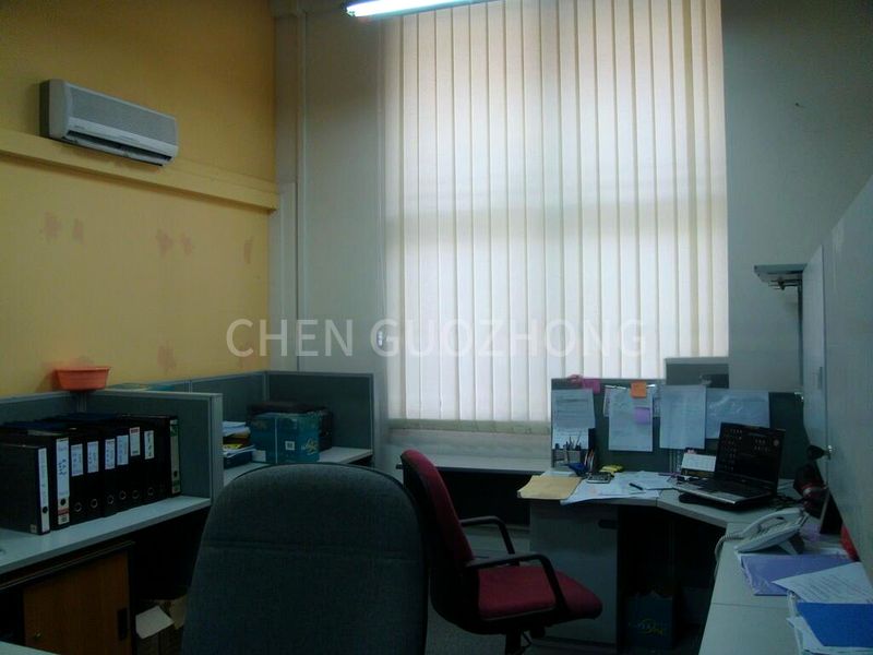 Light Industrial (B1) for Rent: "Unity Centre - Image 3