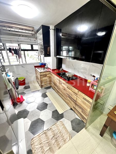 3 Room (3NG) HDB for Sale in  166 Woodlands Street 13 - Image 4