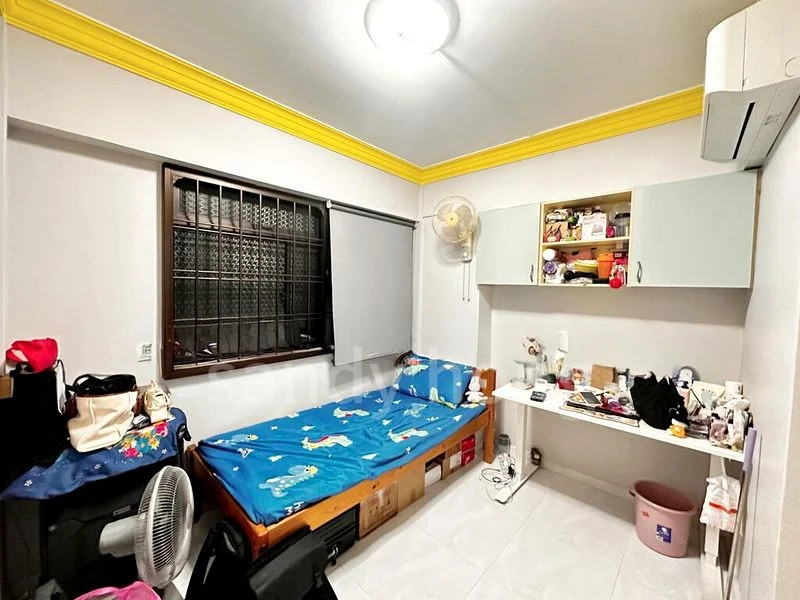 4 Room (4A) HDB for Sale in 617 Jurong West Street 65 - Image 4