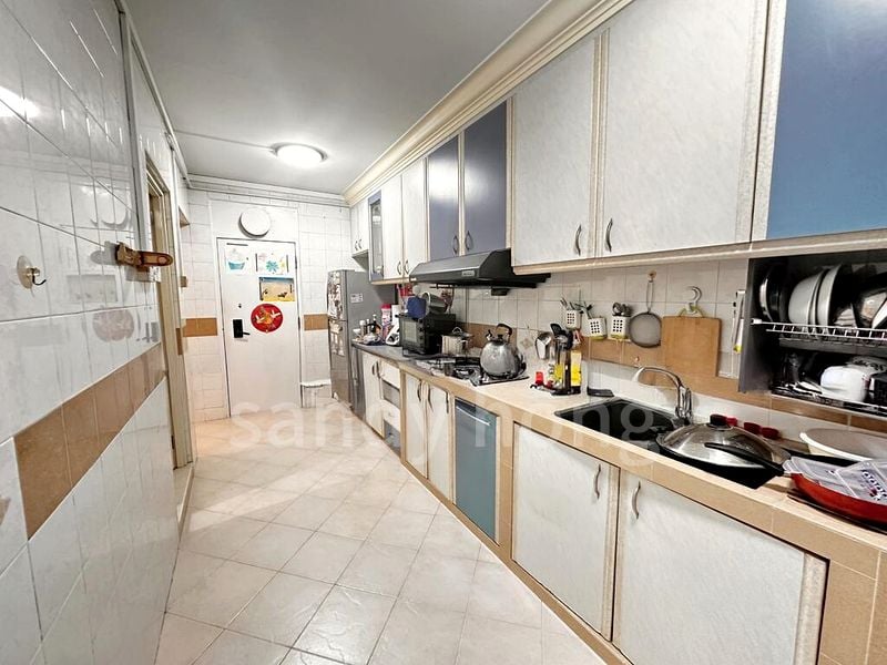 4 Room (4A) HDB for Sale in 617 Jurong West Street 65 - Image 6