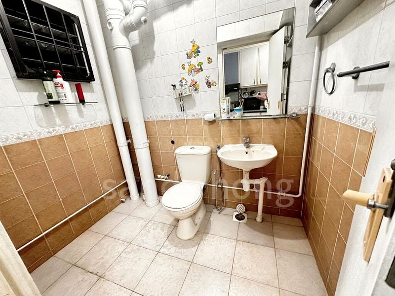 4 Room (4A) HDB for Sale in 617 Jurong West Street 65 - Image 7