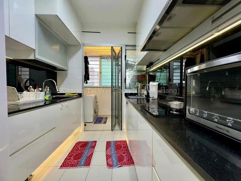 4 Room (4A) HDB for Sale in  636C Senja Road - Image 4