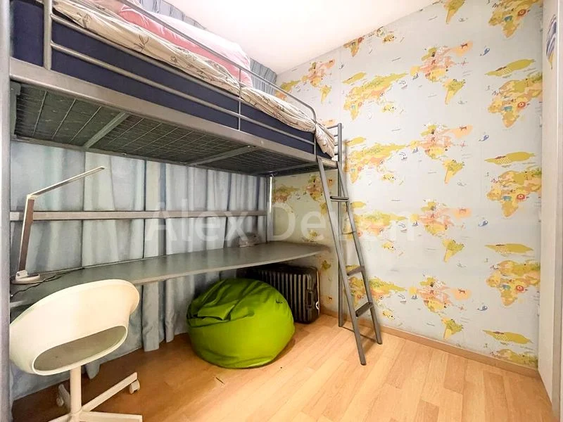 4 Bed Executive Condo for Sale in Prive - Image 11