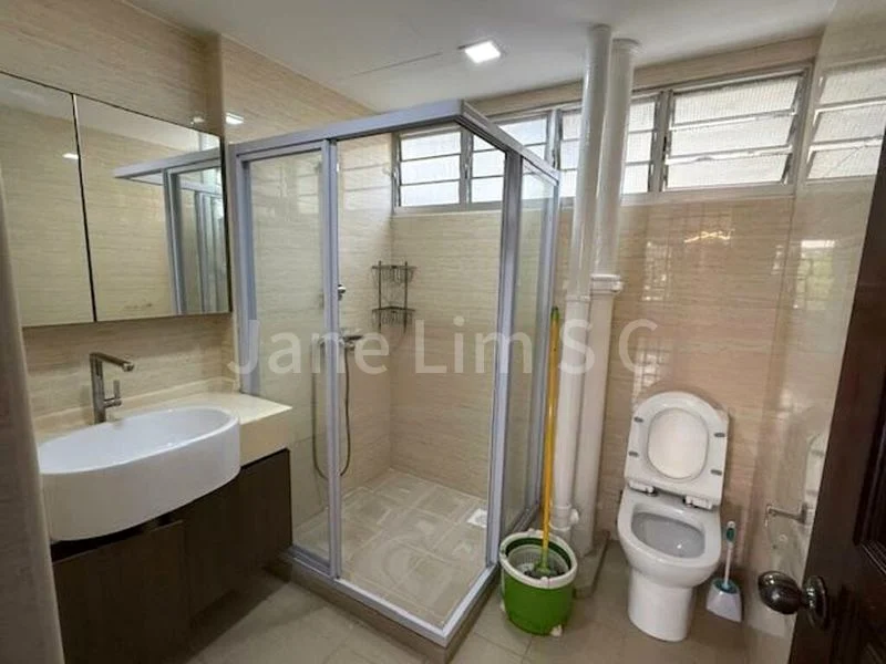 4 Bed Apartment (Condo) for Rent in Neptune Court - Image 10