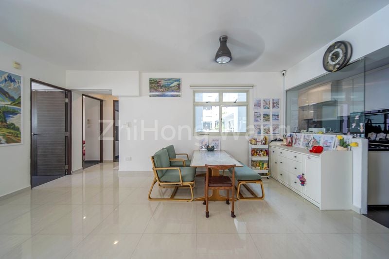 5 Room (5I) HDB for Sale in  202A Punggol Field - Image 1