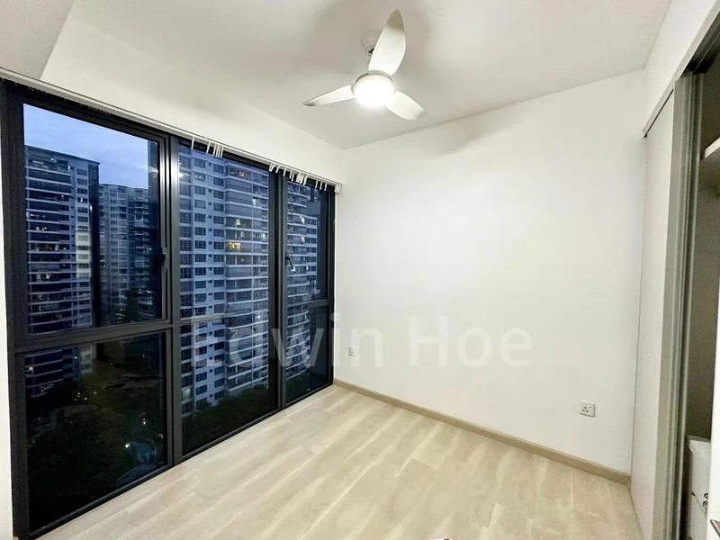 2 Bed Condo for Rent in  High Park Residences - Image 9