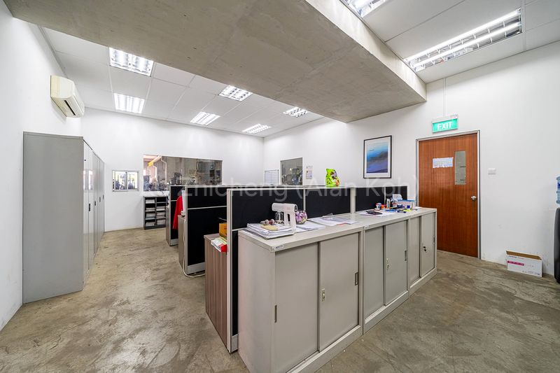 Factory / Workshop (B2) for Sale in Joo Koon Circle - Image 17