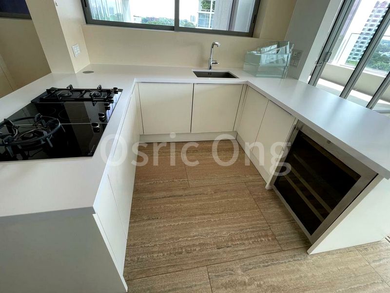 4 Bed Condo for Rent in  Ardmore Residence - Image 7