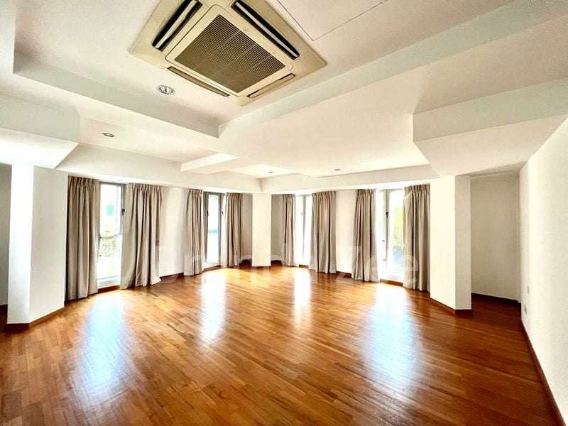 6 Bed Bungalow (Landed) for Rent in Duchess Garden - Image 10